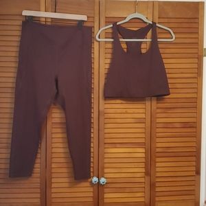 Girlfriend Collective Set